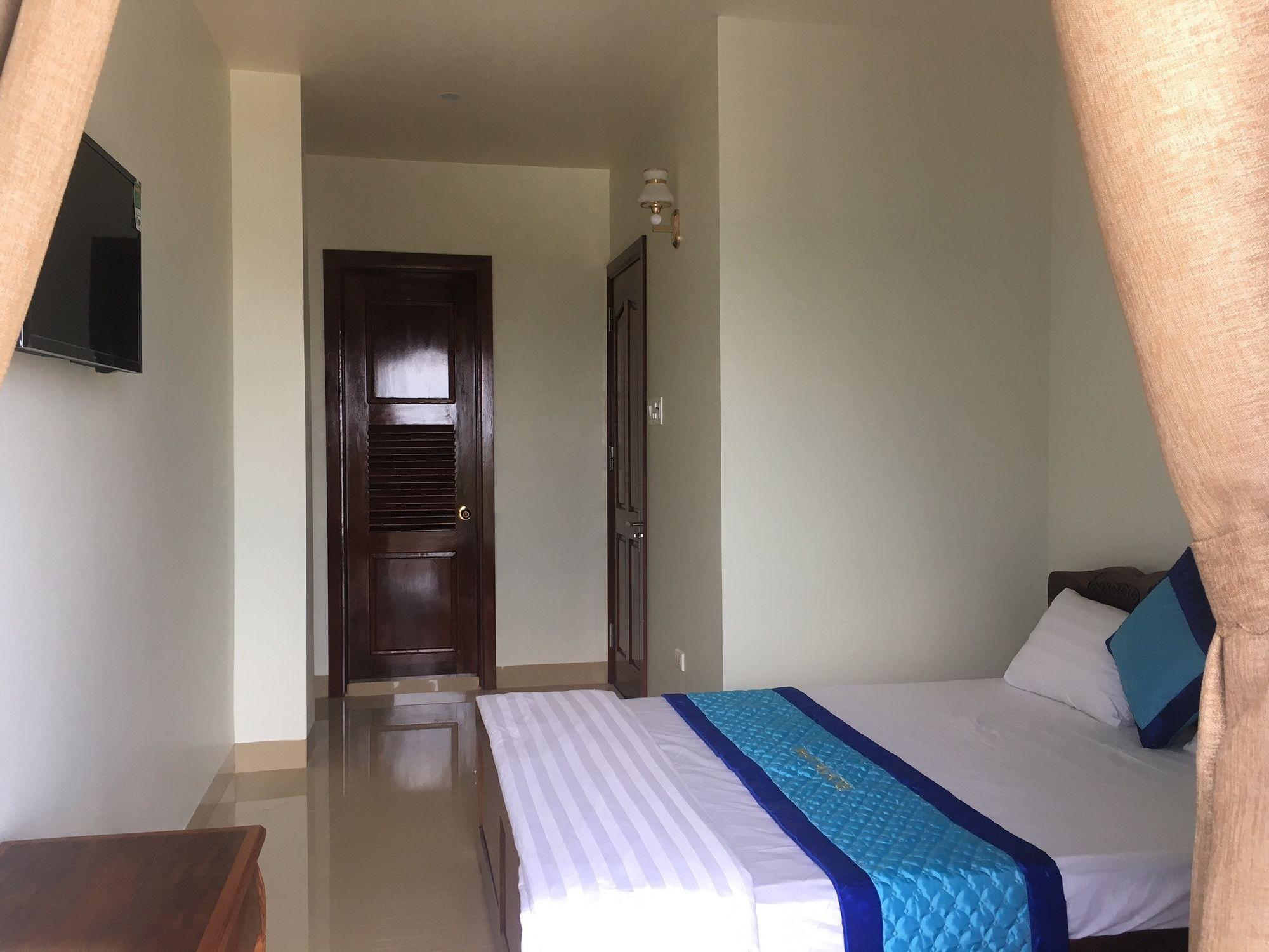 Nhat Tan Hotel Quy Nhon Exterior photo