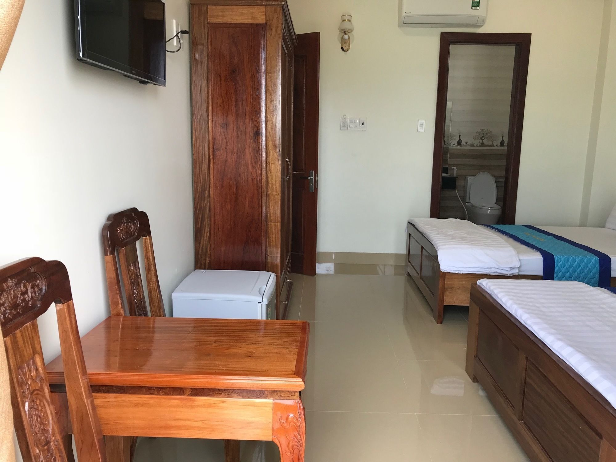 Nhat Tan Hotel Quy Nhon Exterior photo